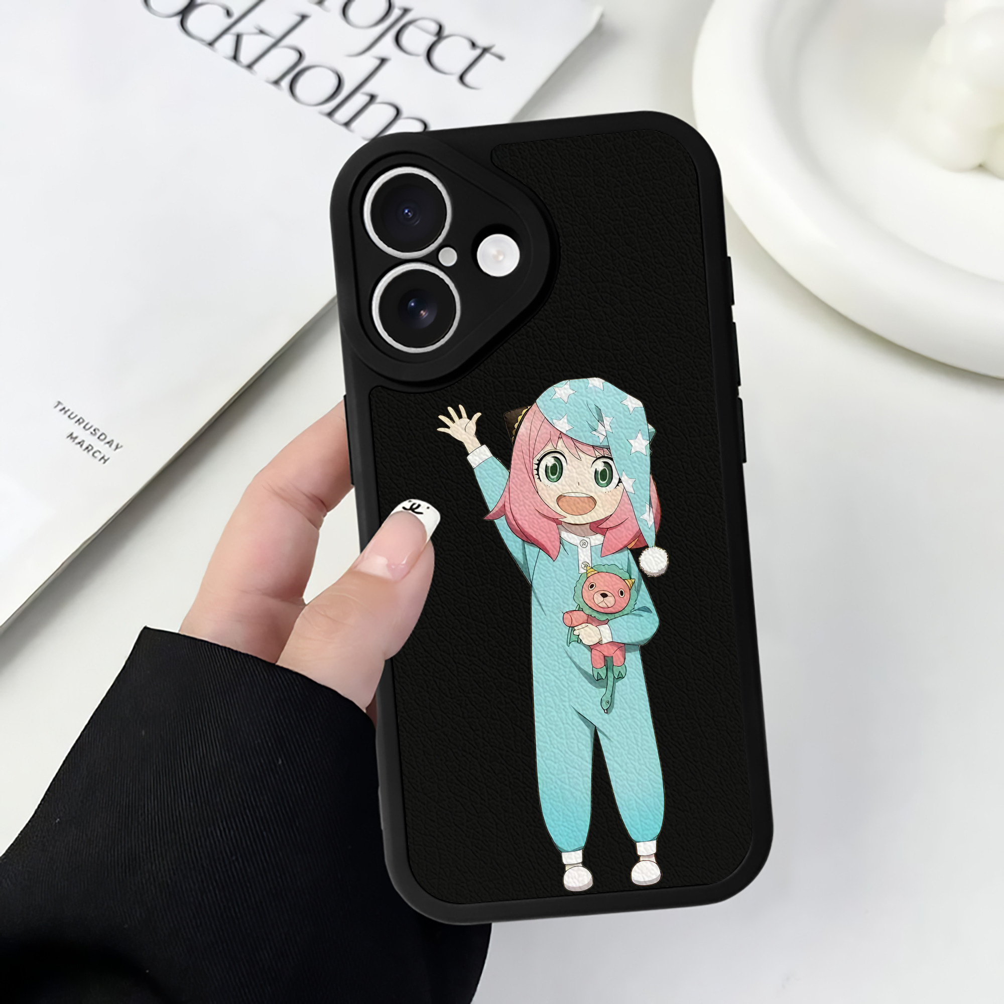 （画像用） SPY×FAMILY间谍家家酒 【iPhone 16シリーズ対応】シリコンスマホケース（レザー調） 材質：シリコン